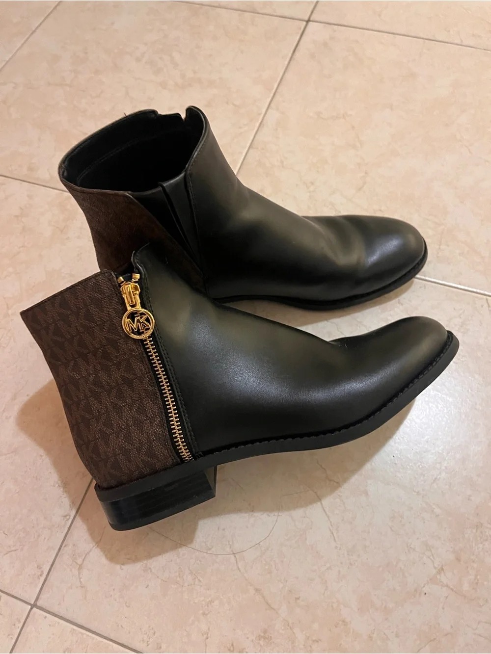 Michael Kors Black Leather & Brown Logo Chelsea Boots
